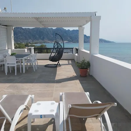 Ostria View Ferienhaus