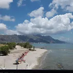 Nyaraló Ostria View *