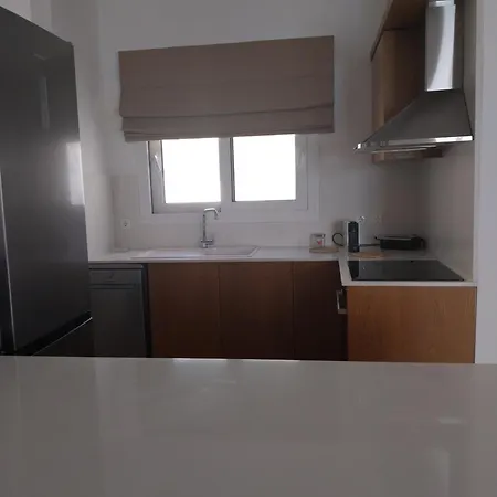 Ostria View בית נופש *